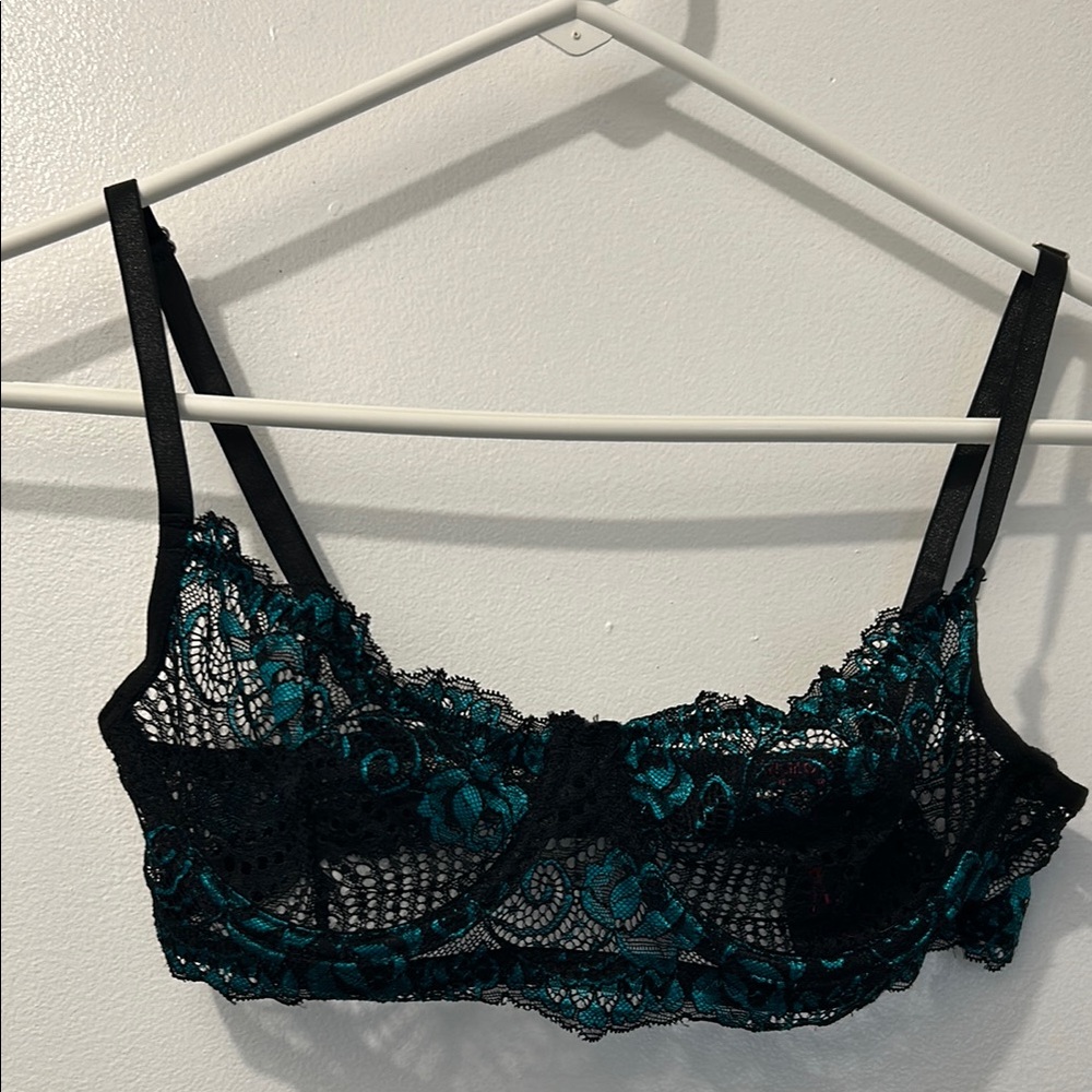 Laced bra